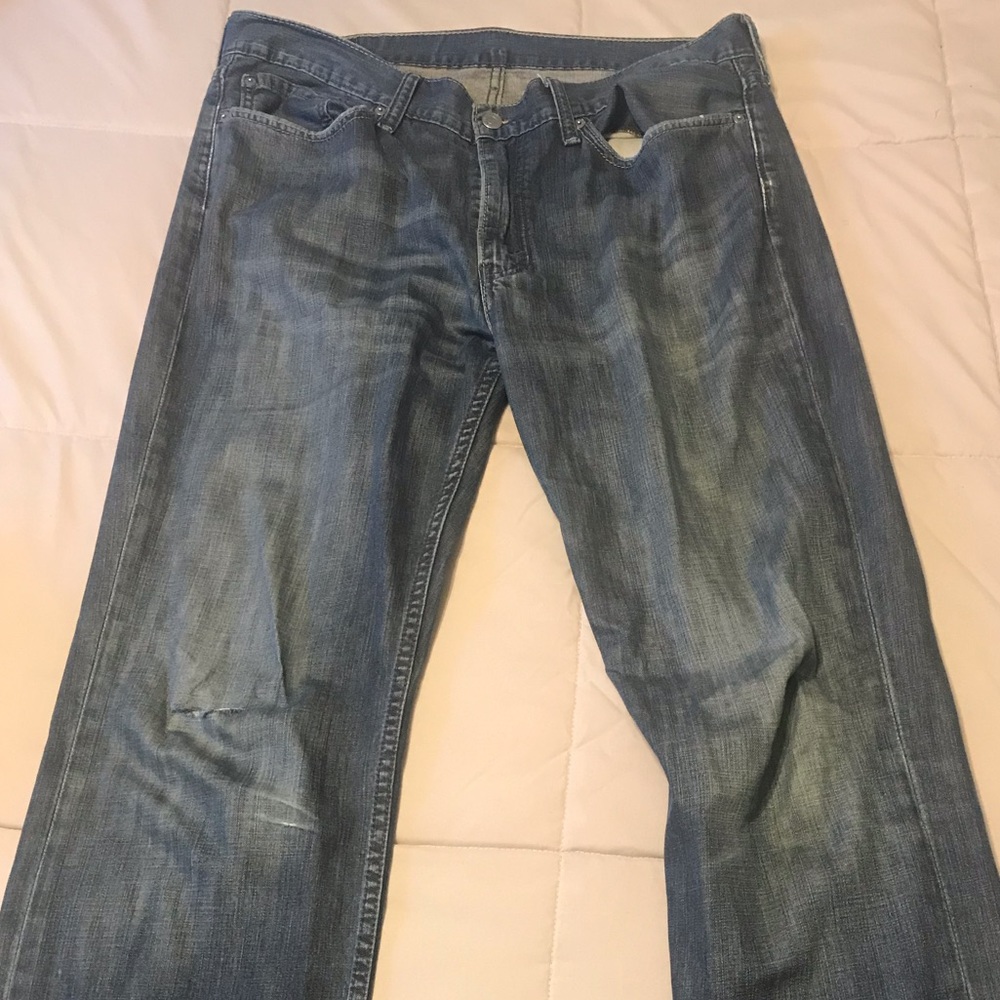 Levi’s jeans. 514, size 36x34. Good condition.